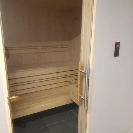 Aperto Centrum 10 Pietro Apartment